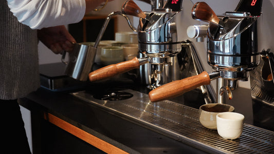 Kaffee-Setup für die Gastronomie: Maschine, Mühle & Wasser richtig kombinieren