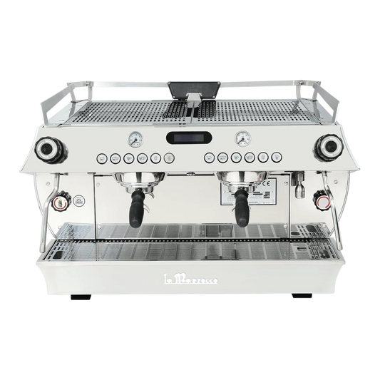 Kaffeekontor Bayern GB5 X Siebträgermaschine mit zwei Brühgruppen in glänzendem Retro-Edelstahl-Design